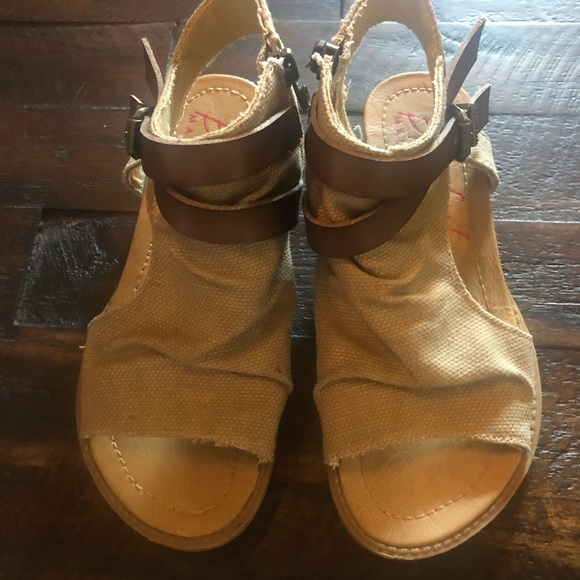 Blowfish Malibu Kids sandal - Picture 2 of 4